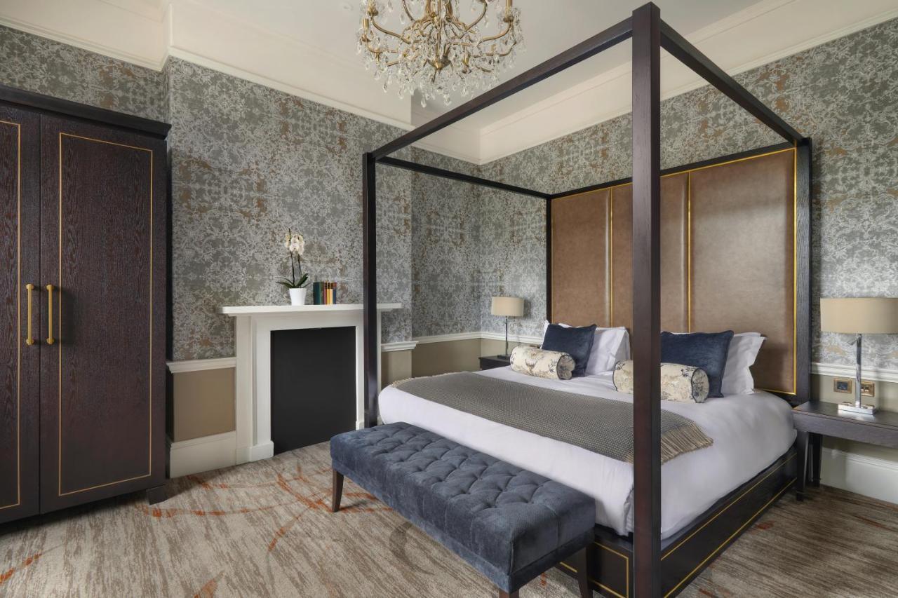 Hotel Ensana Buxton Crescent Exterior foto A bedroom at The Mitre