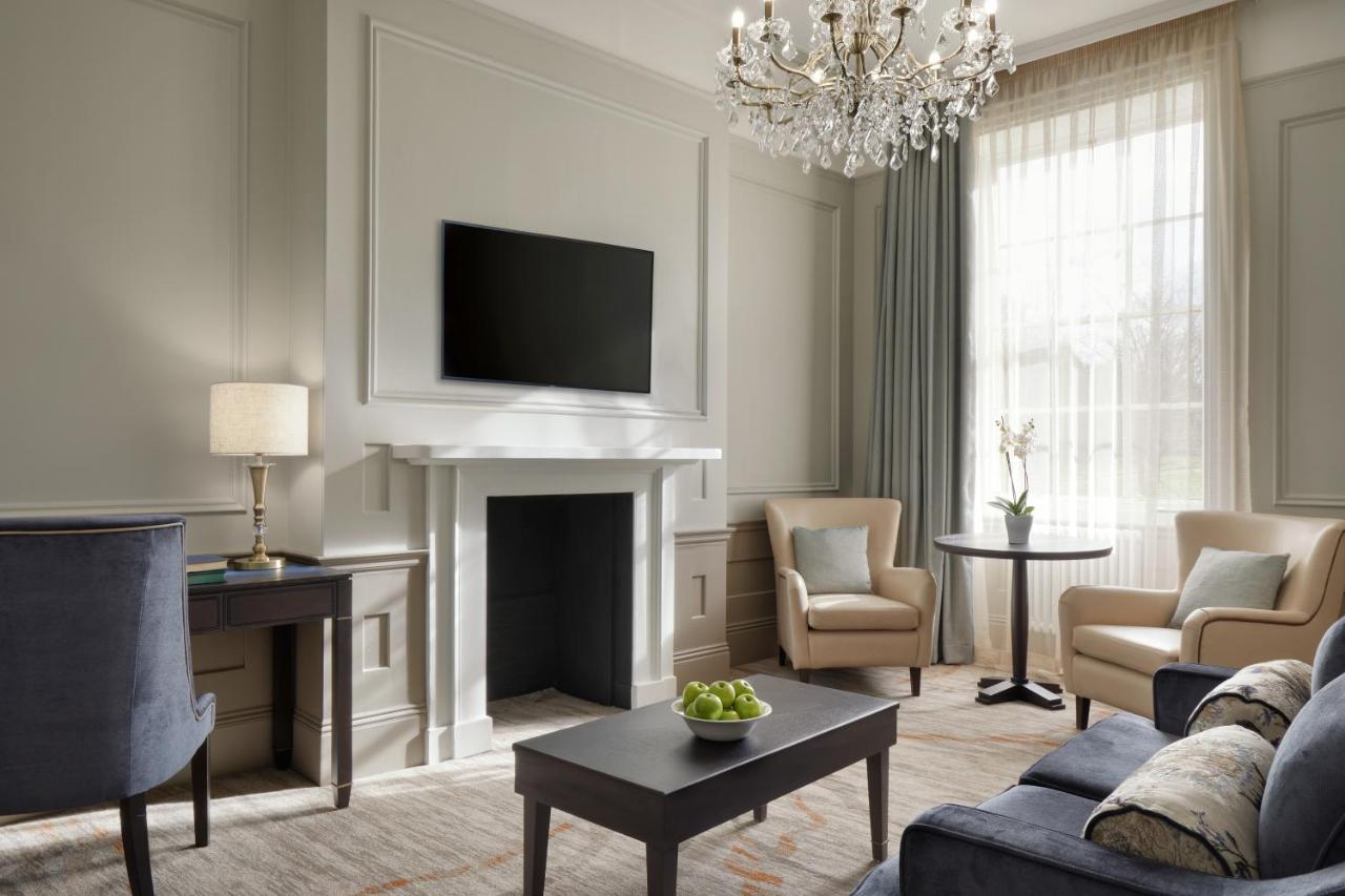 Hotel Ensana Buxton Crescent Exterior foto A living room at the hotel